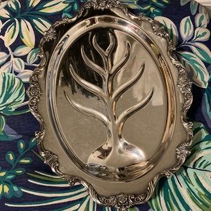 💥 WALLACE 💥 Silverplated Footed Meat Platter w/ Tree Well 💥 Royal Rose #9803